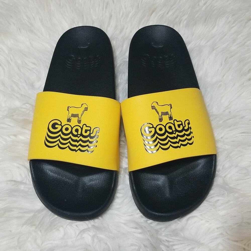 NWOT Goats Yellow and black Pool Slide Sandals